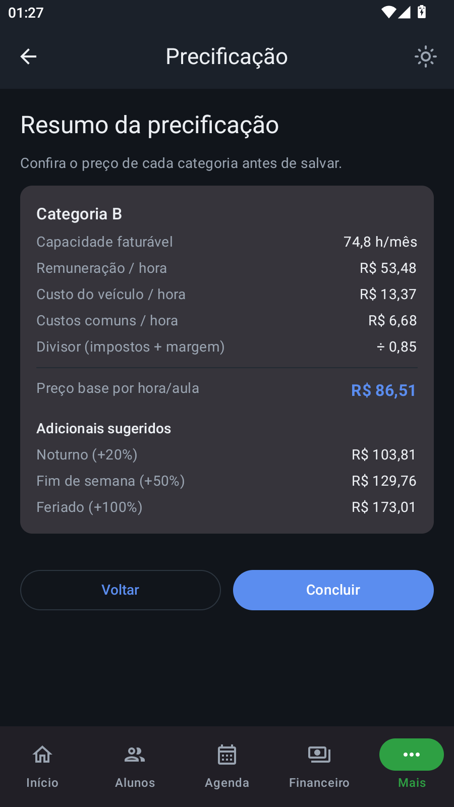 Lesson-hour calculator summary with the base price and surcharges